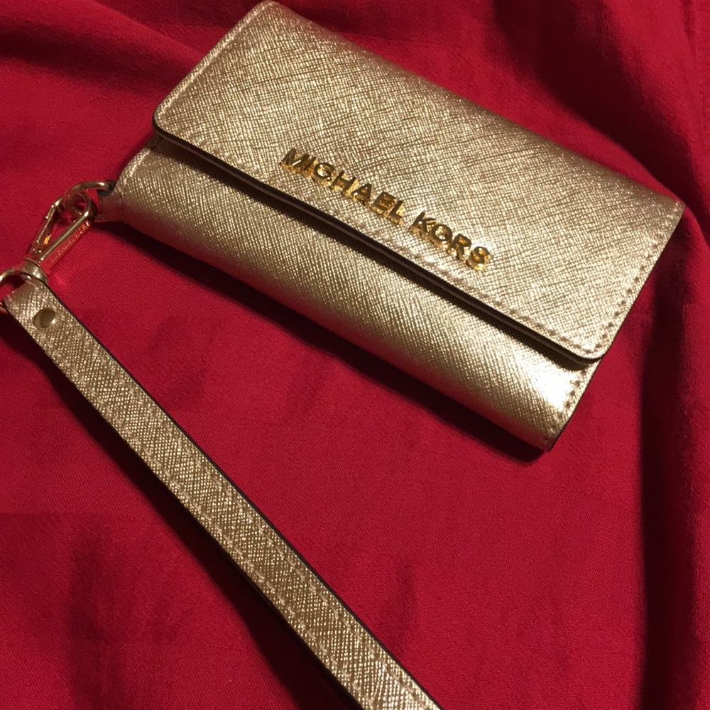 Michael Kors iPhone 4 wallet